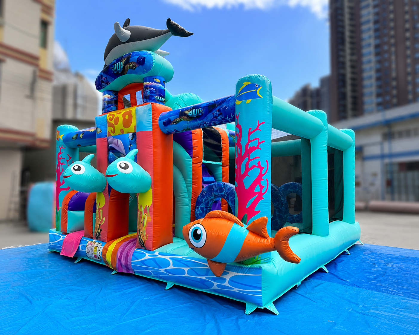 Dolphin World